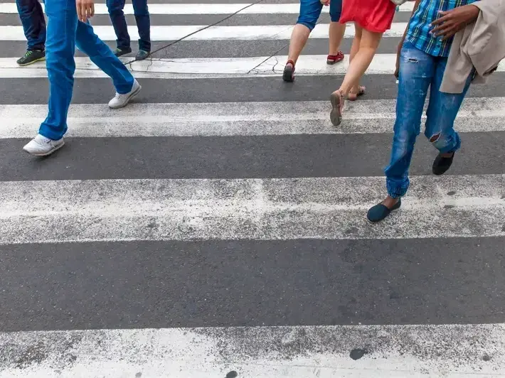 Wrongful death law firm investigating fatal pedestrian accident by Scottsdale Fashion Square during high traffic hours