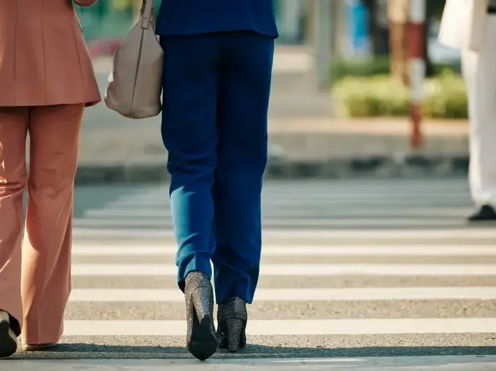 Scottsdale AZ pedestrian fatality case review involving sun glare and desert road conditions near North Scottsdale